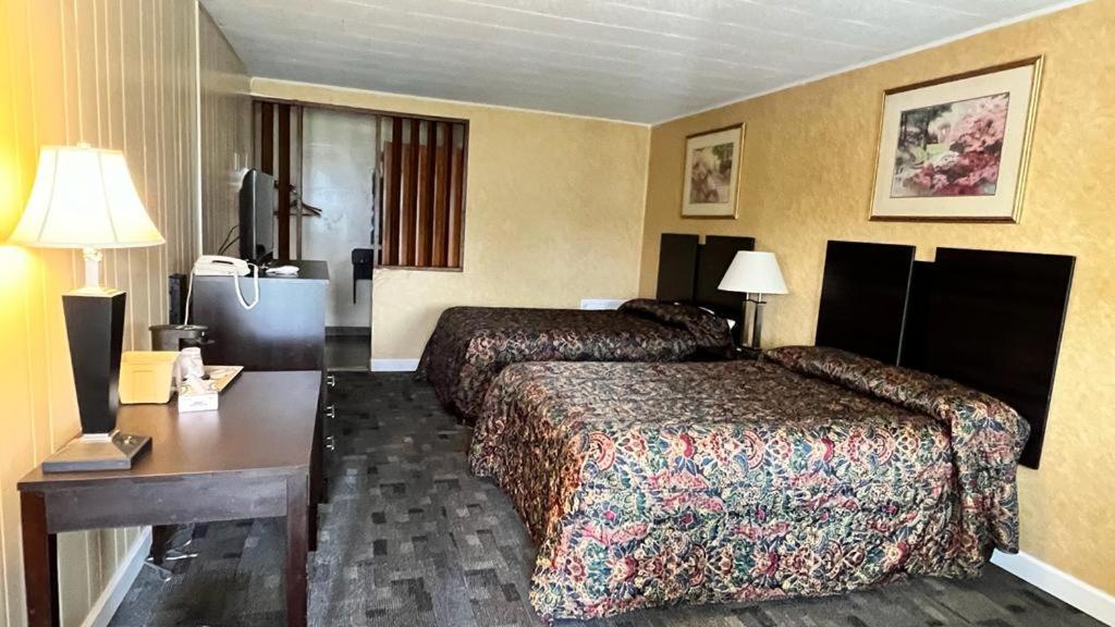 Budget Host Inn New Berlinville Exterior foto