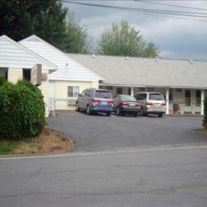 Budget Host Inn New Berlinville Exterior foto